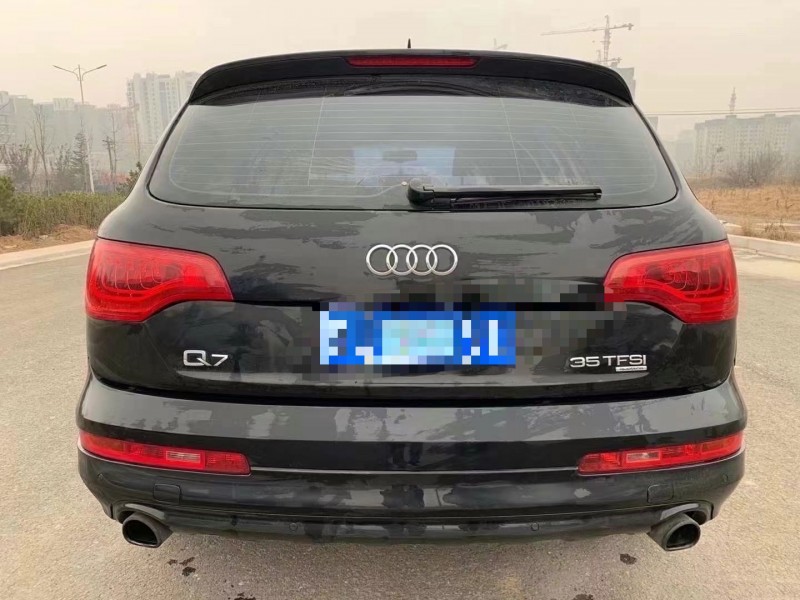 青岛13年奥迪Q79