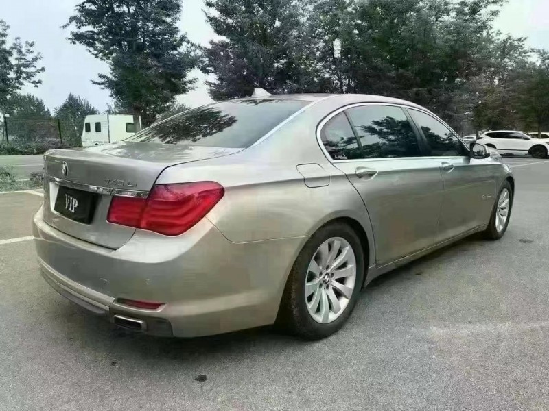 济宁12年宝马7系8