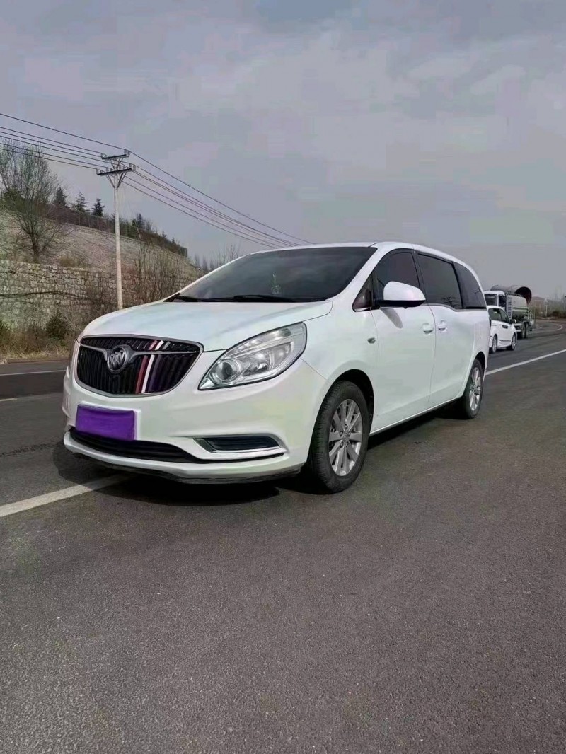 邢台18年别克GL82