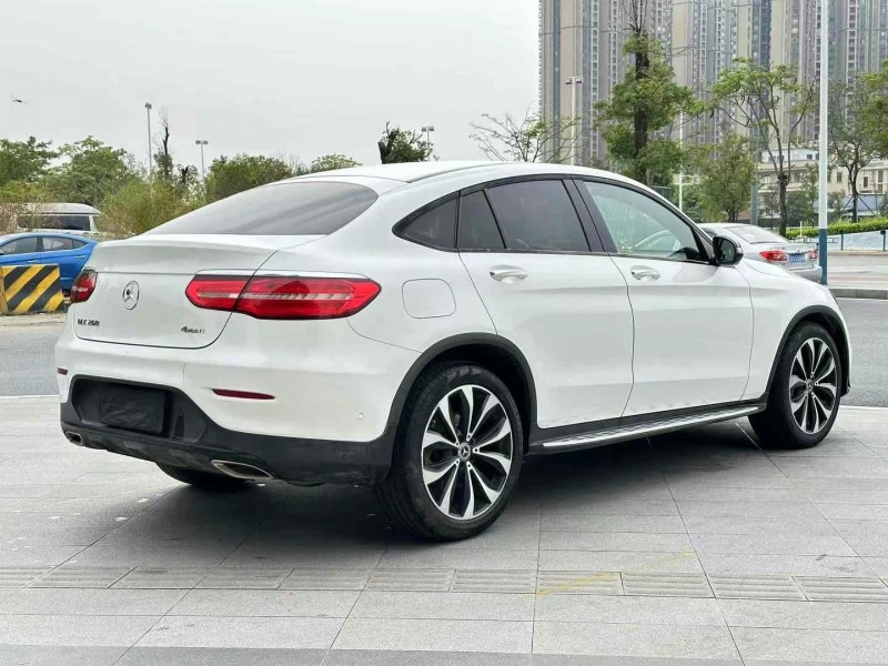 东莞19年奔驰GLC7