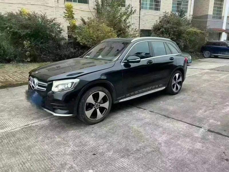 广州19年奔驰GLC2