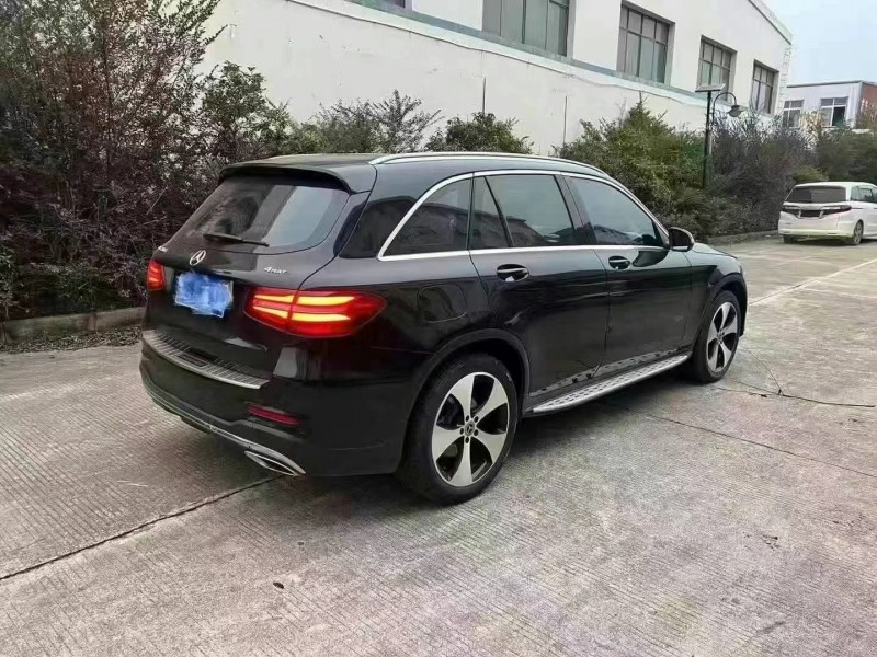 广州19年奔驰GLC8