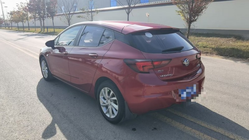 徐州17年别克威朗6