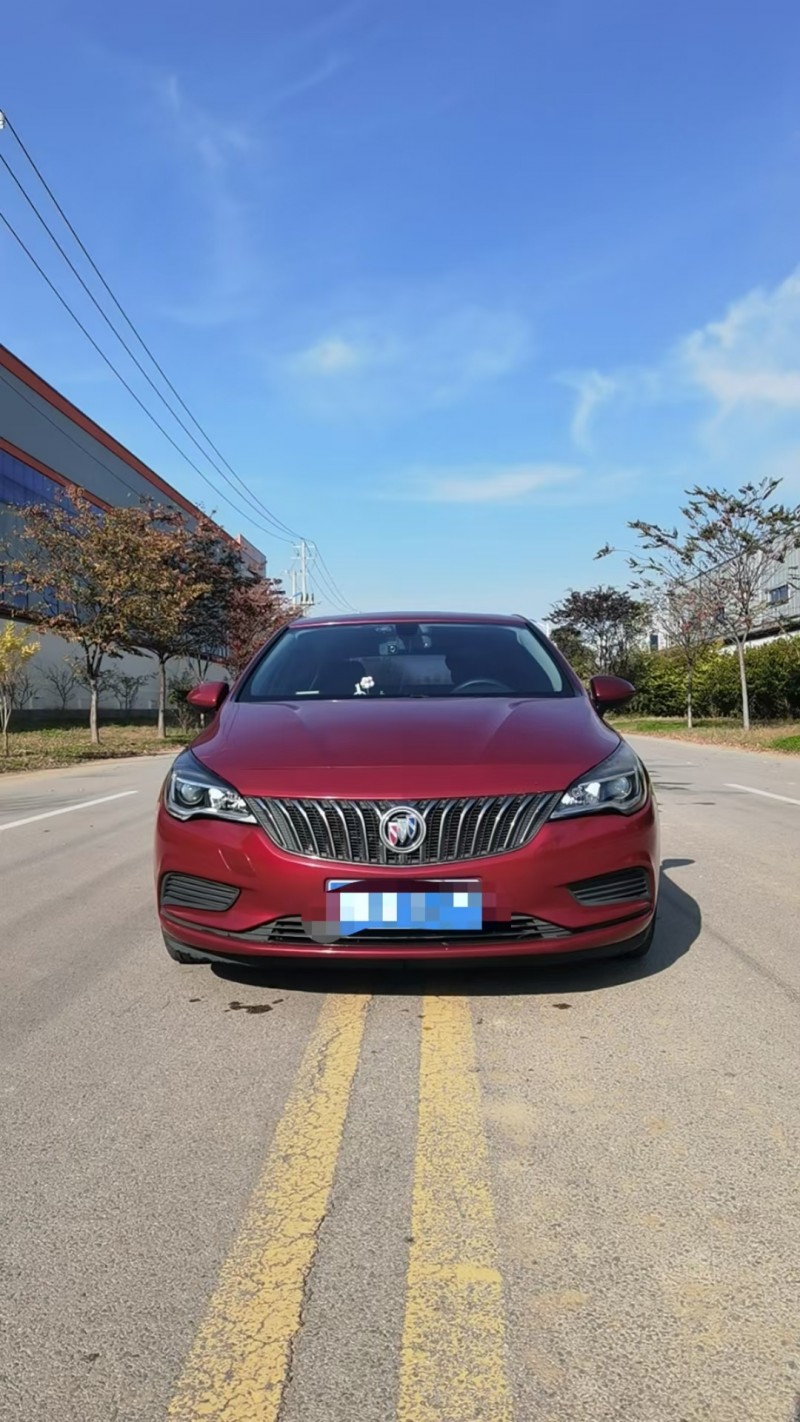 徐州17年别克威朗1