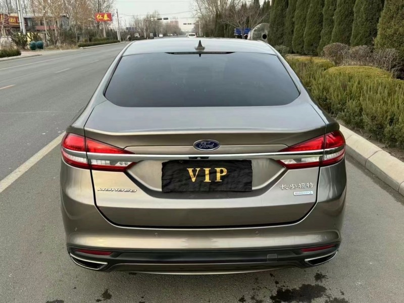 济宁17年福特蒙迪欧5