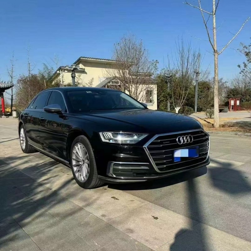 济宁19年奥迪A8L2