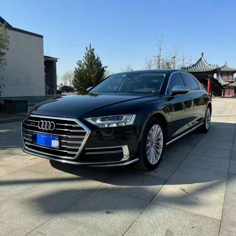济宁19年奥迪A8L3
