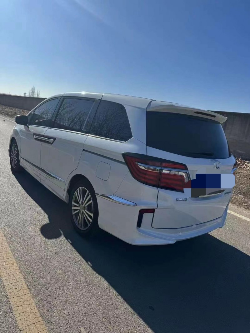 保定18年本田艾力绅3