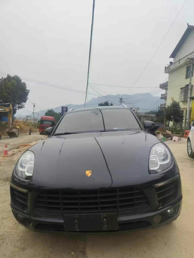 益阳18年保时捷Macan1