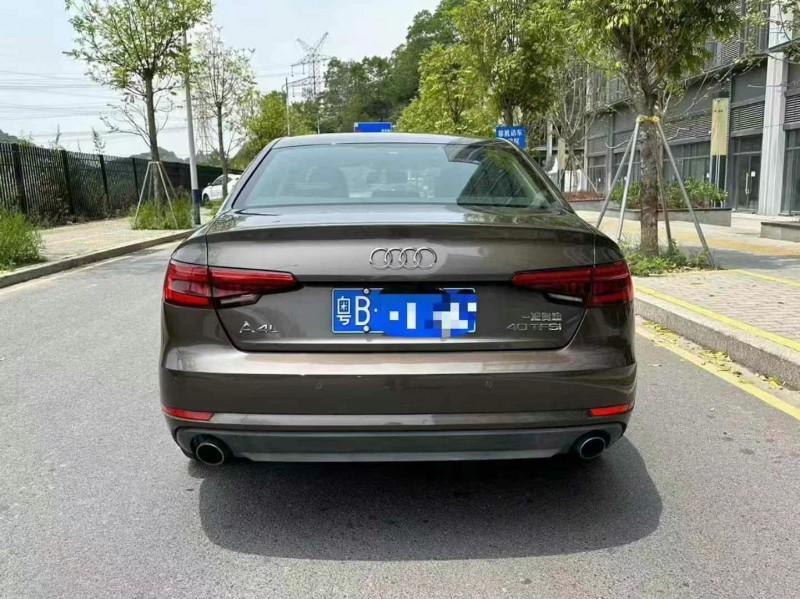 广州17年奥迪A4L9