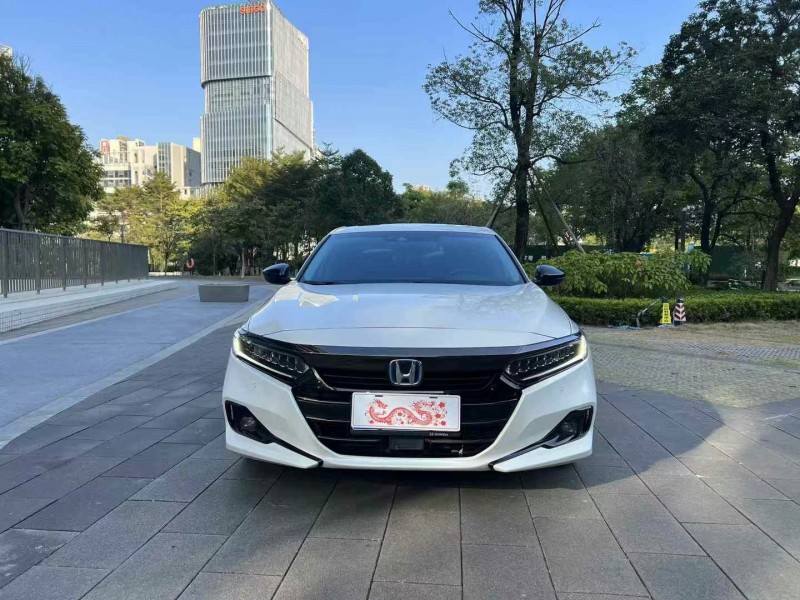佛山22年本田雅阁1