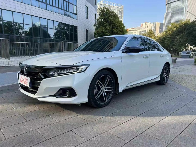 佛山22年本田雅阁3