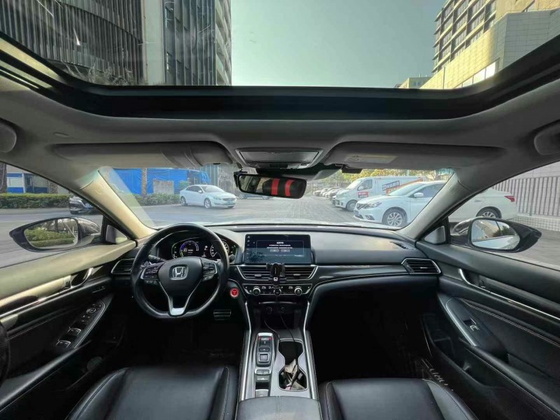 佛山22年本田雅阁6