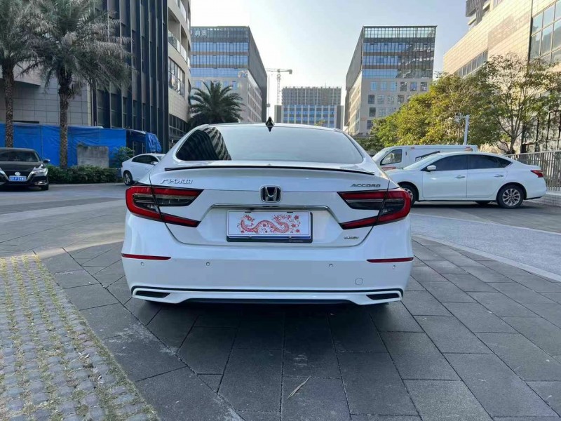 佛山22年本田雅阁9