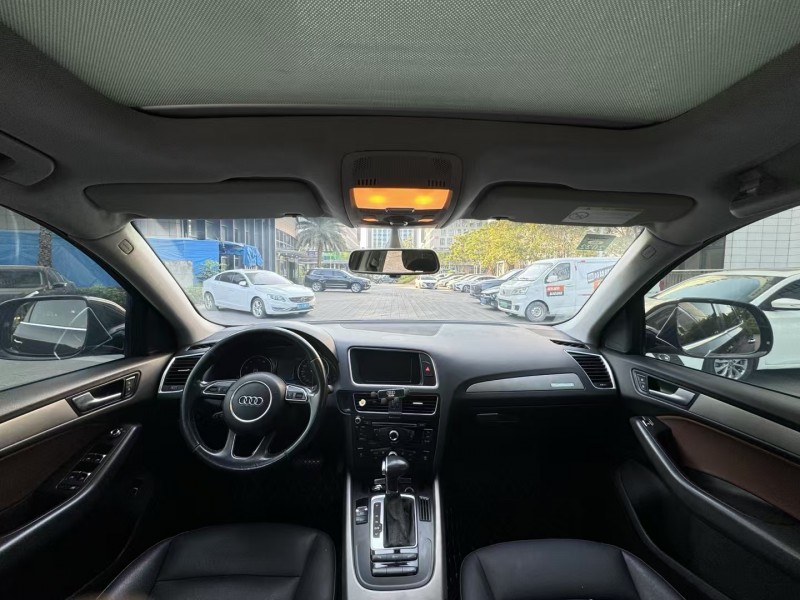 佛山17年奥迪Q56