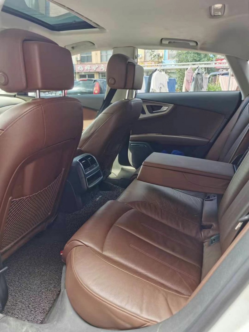 济宁17年奥迪A7L6