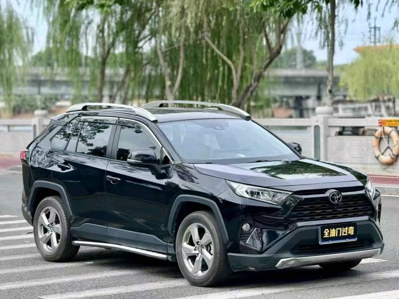 东莞20年丰田RAV42