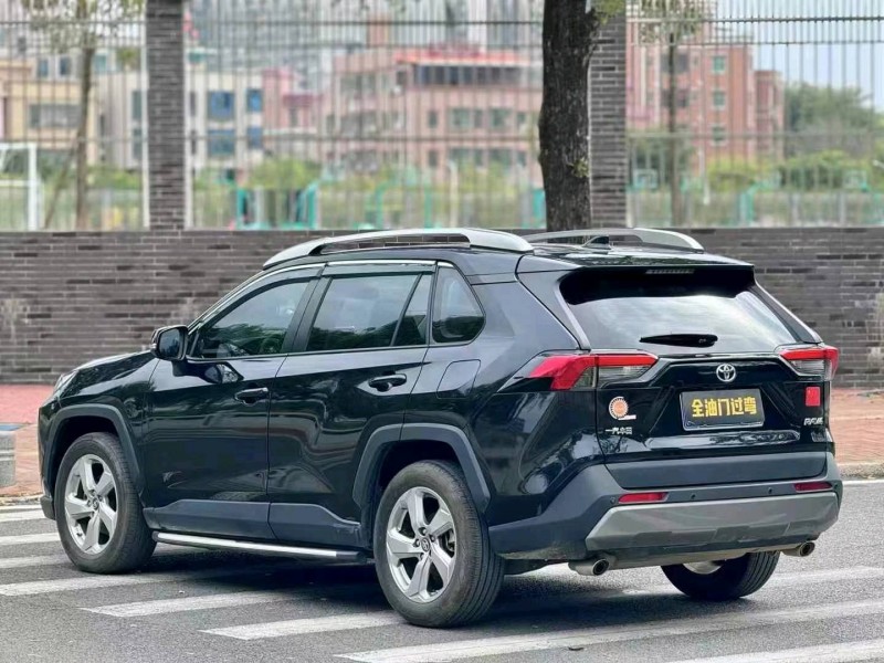 东莞20年丰田RAV46