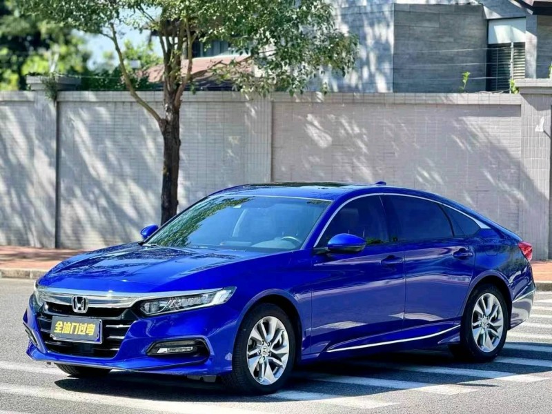 东莞18年本田雅阁3