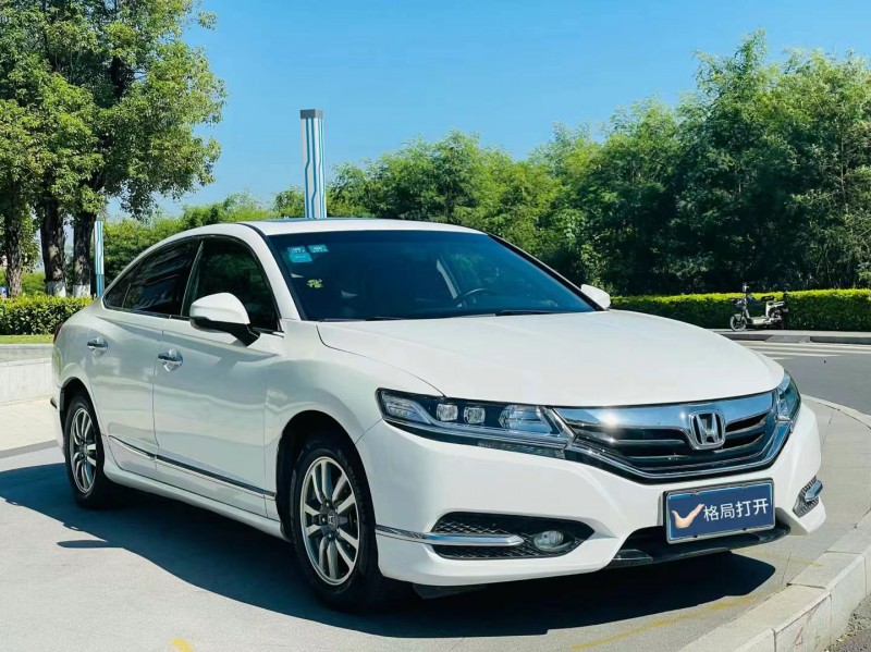 东莞17年本田思铂睿2