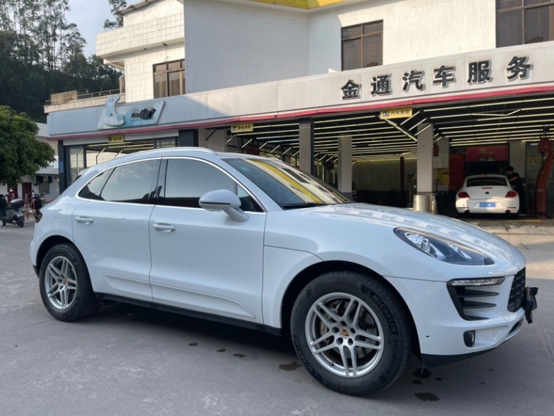 东莞17年保时捷Macan2
