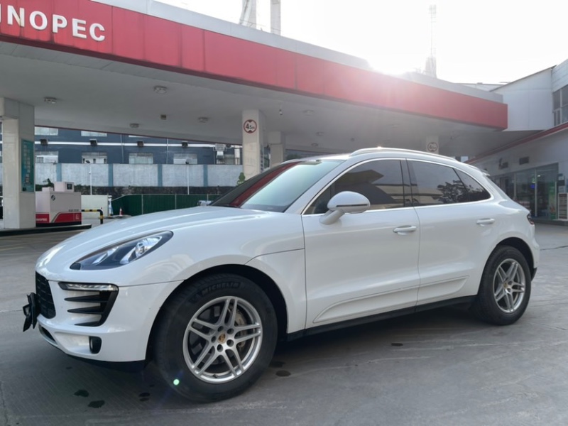 东莞17年保时捷Macan3