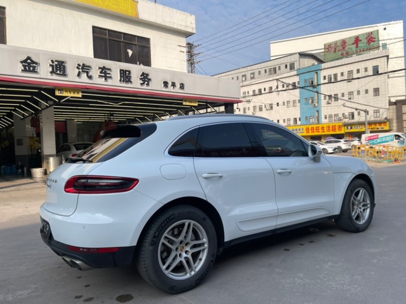 东莞17年保时捷Macan9