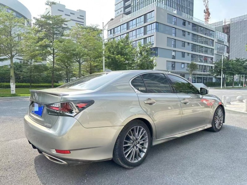 广州18年雷克萨斯GS8