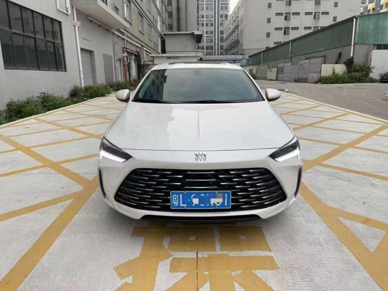 广州24年别克君威1