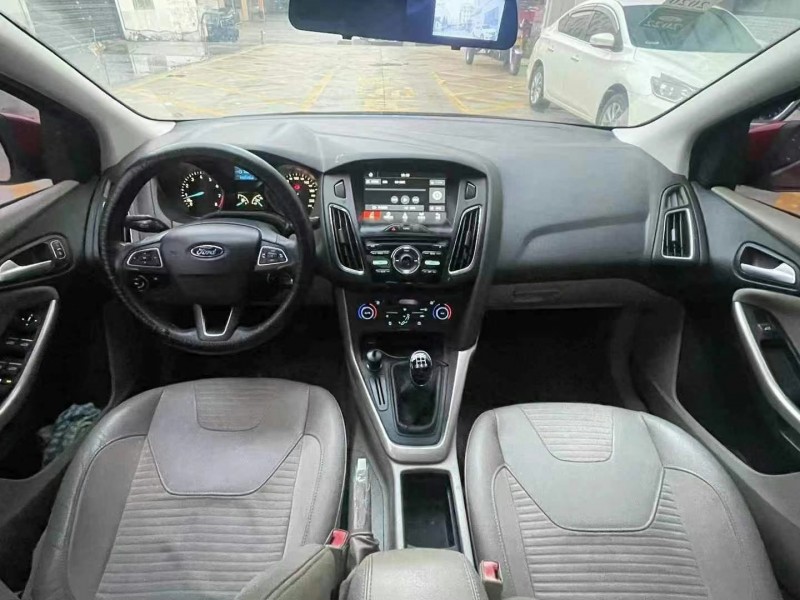 广州16年福特福克斯6