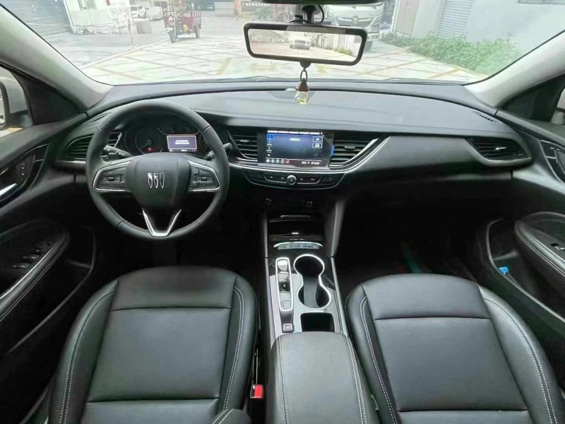 广州24年别克君威6