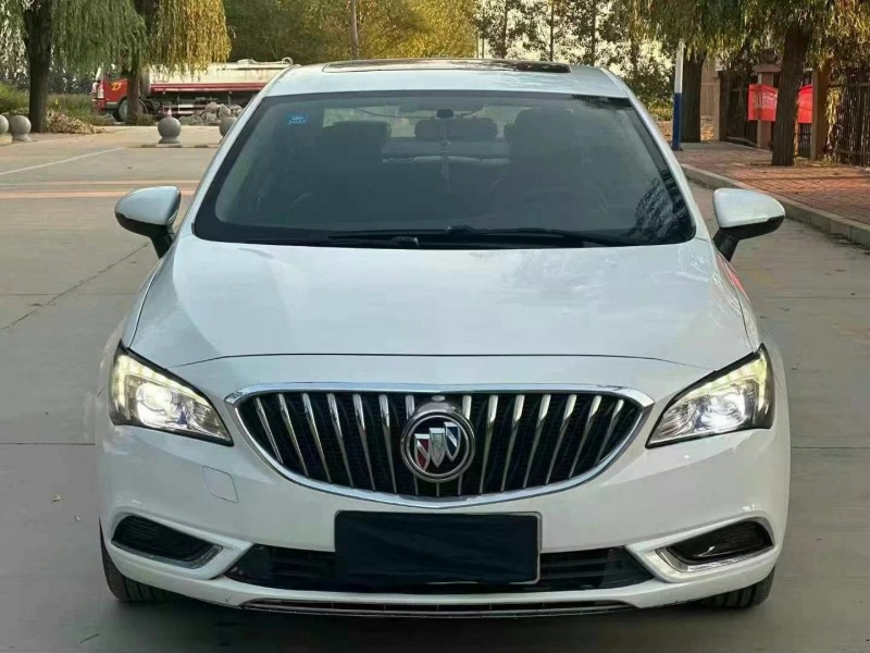 青岛16年别克威朗1