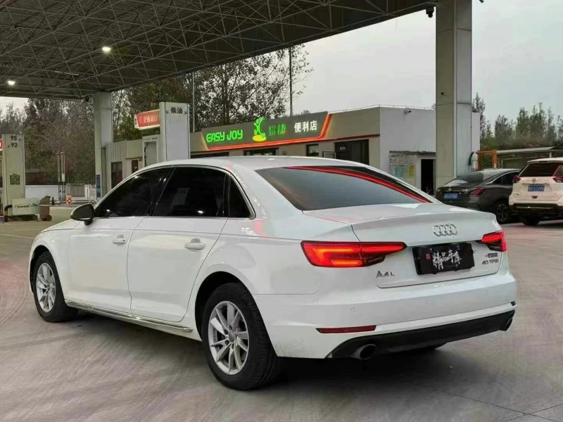 济宁16年奥迪A4L5