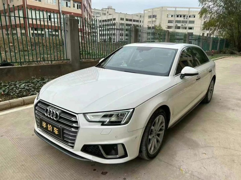 武汉22年奥迪A4L2
