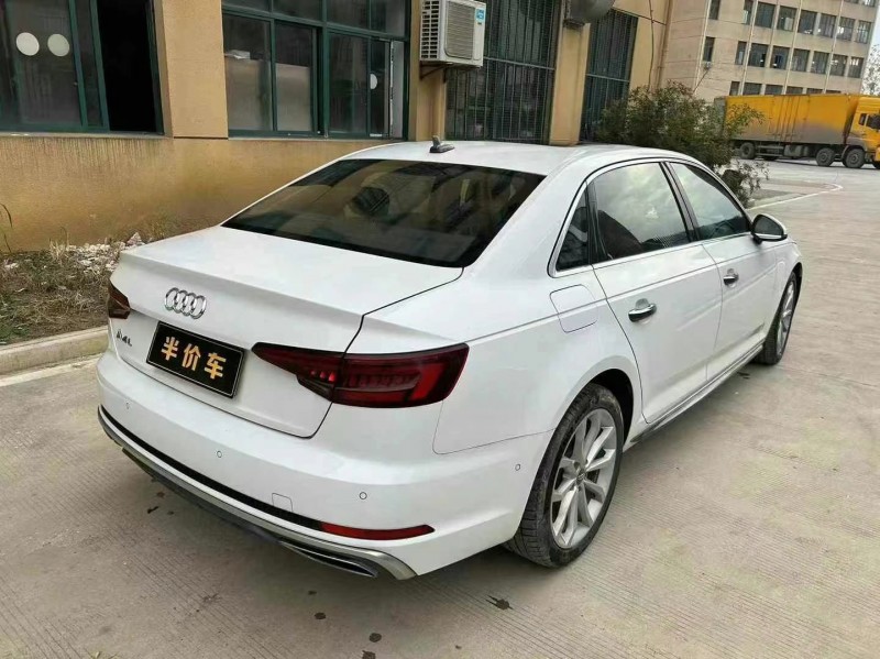 武汉22年奥迪A4L4