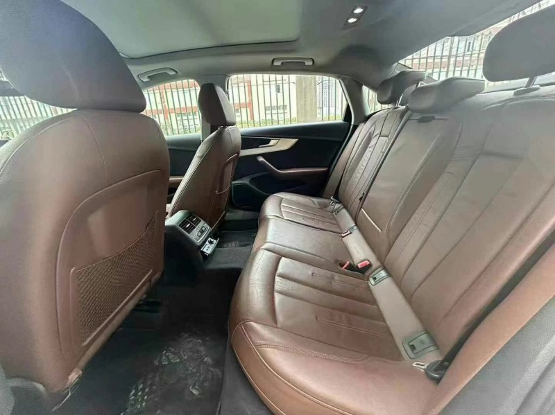 武汉22年奥迪A4L7