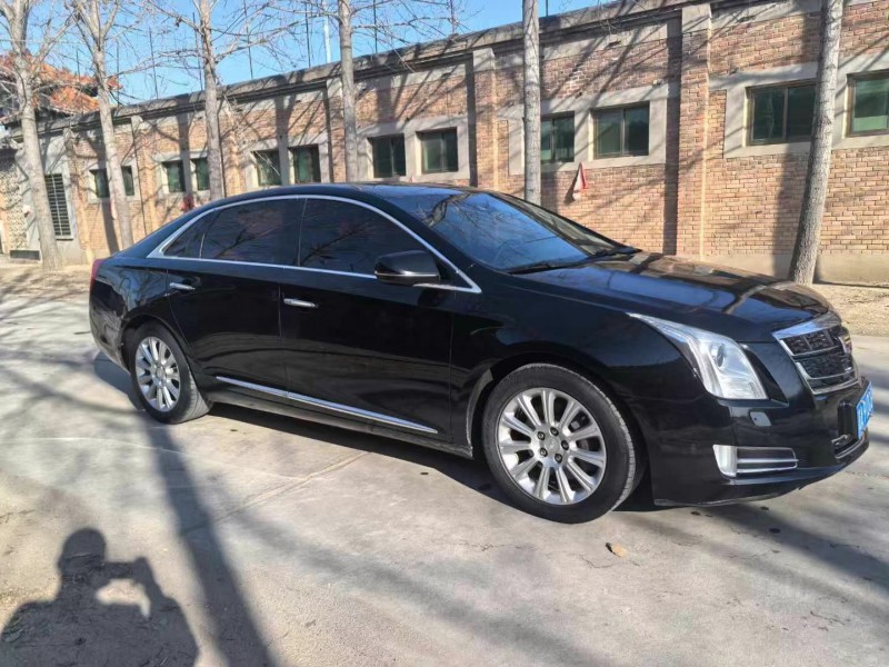 保定16年凯迪拉克XTS3
