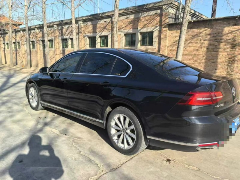 保定17年大众迈腾8