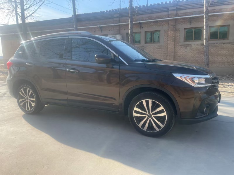 保定17年传祺GS43