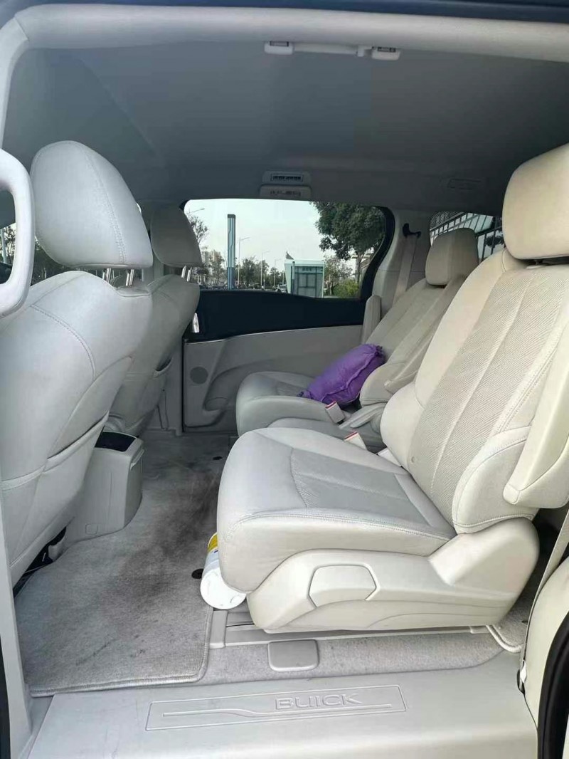 东莞22年别克GL85