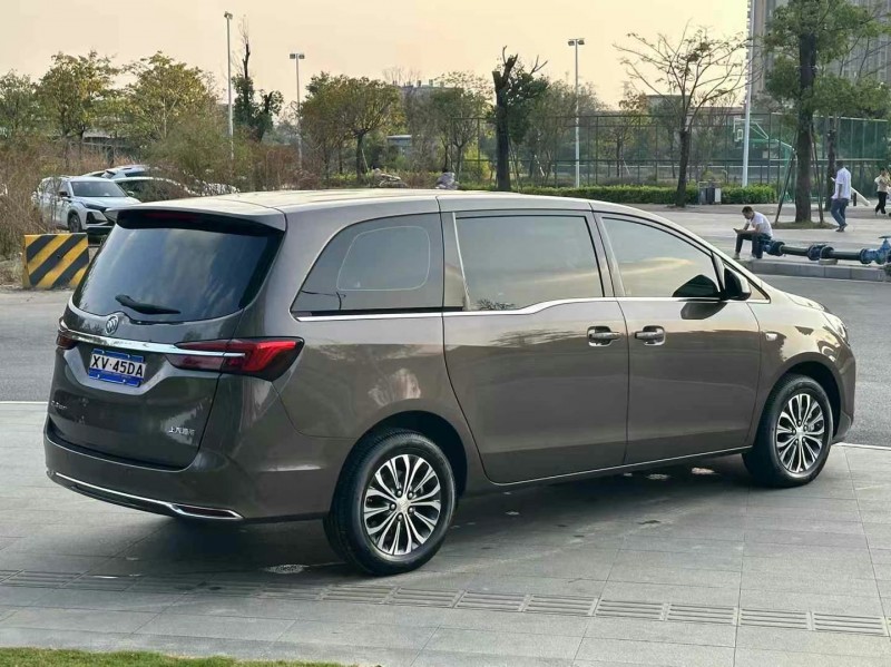 东莞22年别克GL87