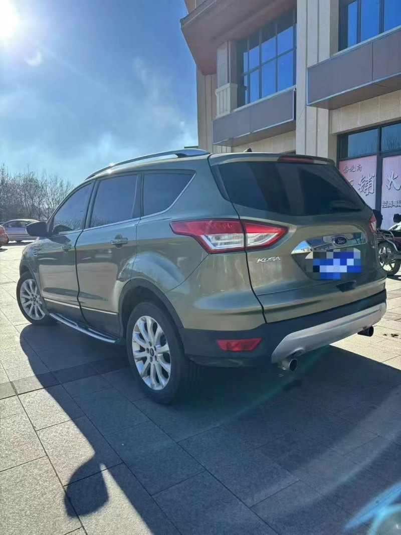 保定16年福特翼虎5