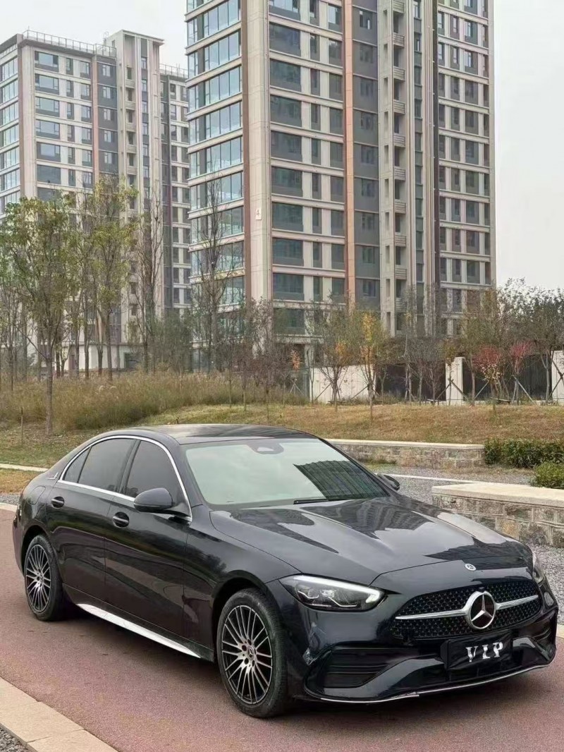 济宁22年奔驰C2