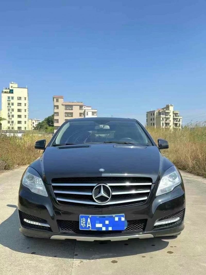 广州18年奔驰R1