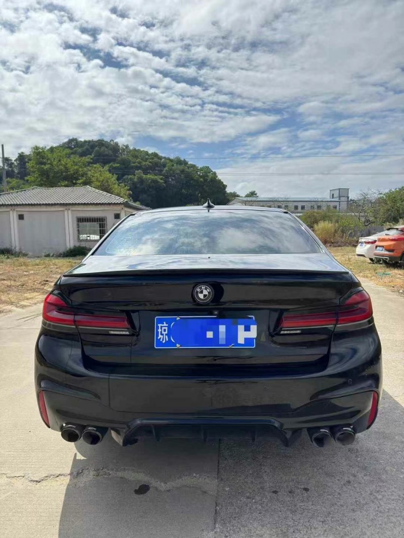 广州19年宝马5系9