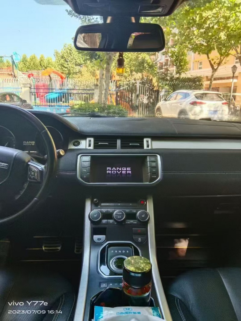 保定12年路虎极光6