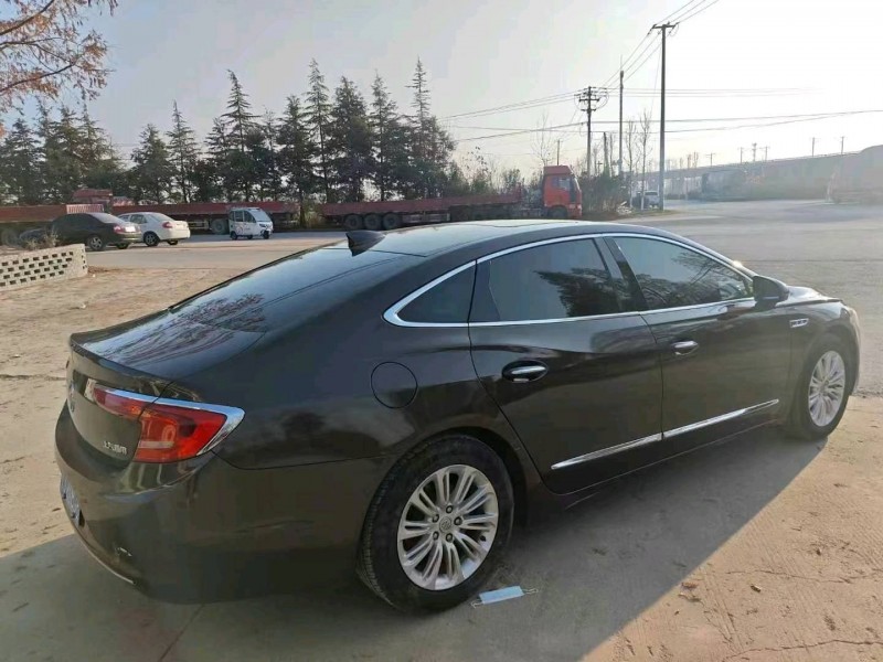 徐州17年别克君越4