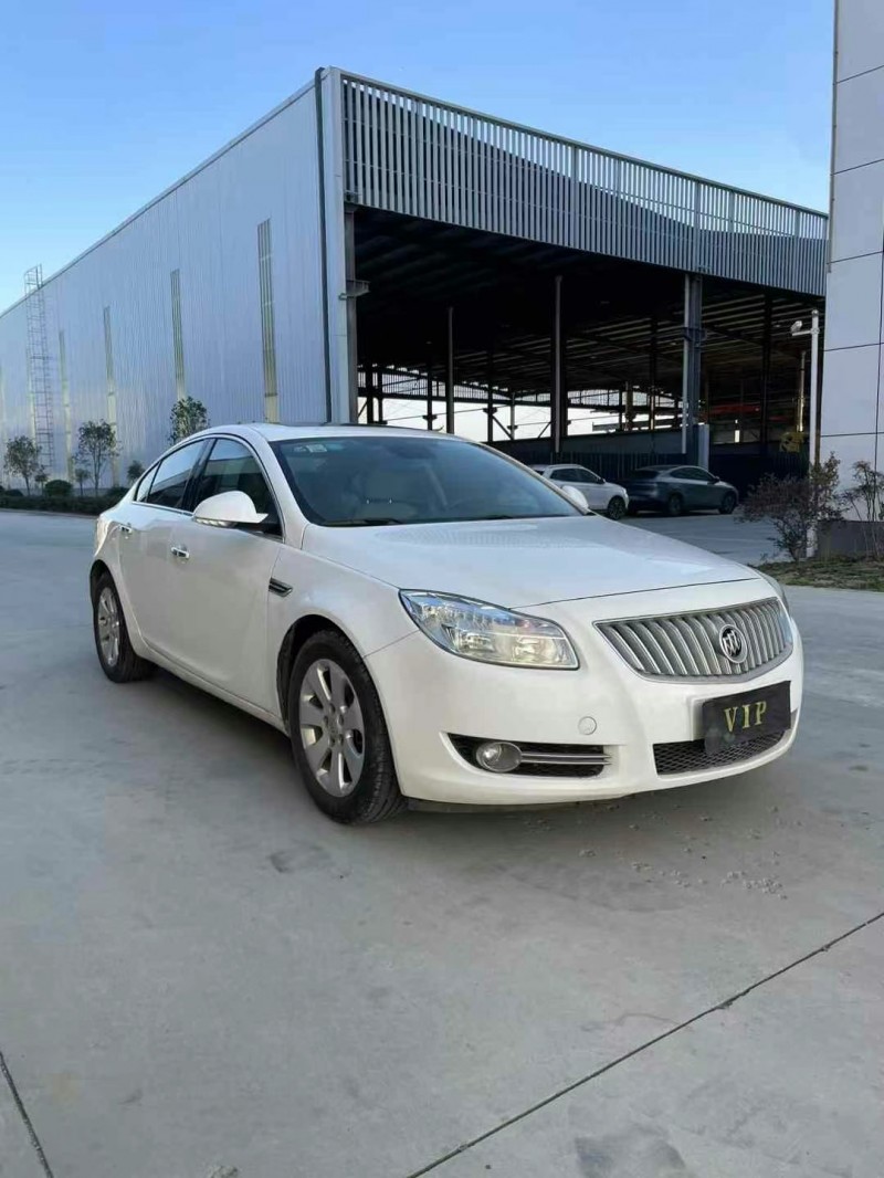 徐州12年别克君威2