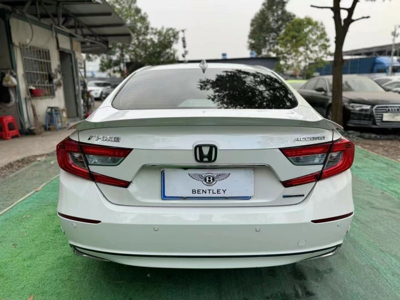 广州21年本田雅阁9