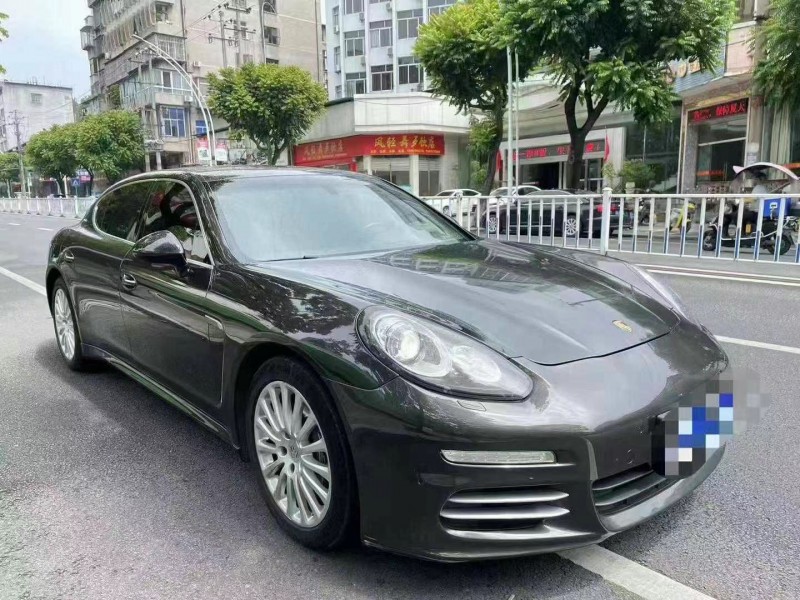 广州16年保时捷帕拉梅拉3